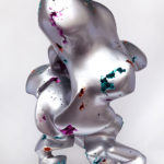 <p><strong>Beschichtung: Effektlack Silber, farbig lasiert, Klarlacküberzug, spiegelpoliert</strong><br />
Ulrike Buhl, Bobos, 2013, 70 x 54 x 47 cm, Mixed Media</p>
