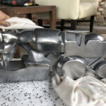 <p><strong>Coating:</strong> <strong>Real metal aluminum, polished</strong><br />
Manuel Graf, Back to the Future, 2023, 3D-print, 31 x 65 x 13 cm</p>
