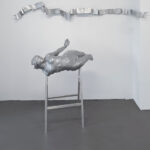 <p><strong>Coatinag:</strong> <strong>Real metal aluminum</strong><br />
Rebekka Benzenberg, Der seltene Fang (aluminum, aluminum coating, thermoplastic & resin) 130 x 100 x 80 cm, 2024</p>
